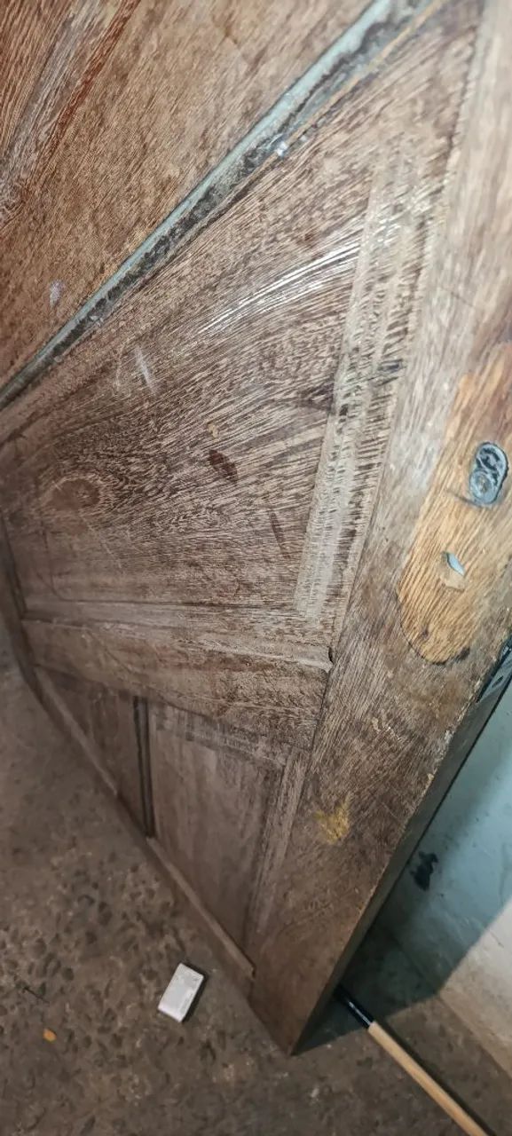 Vendo porta de madeira maciça $100 - Foto 2