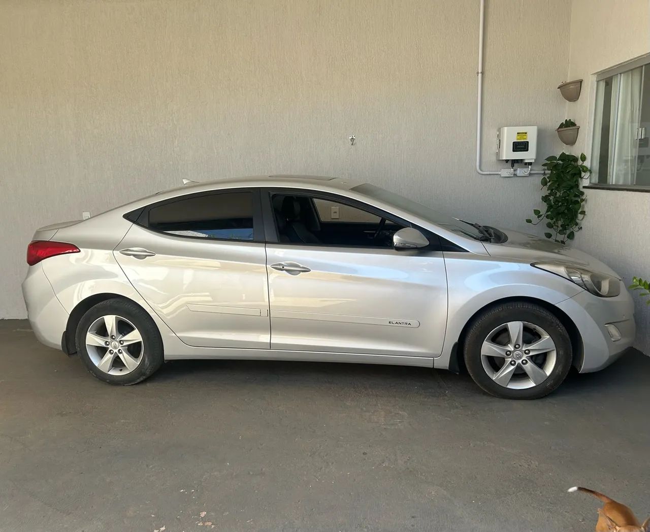 Hyundai Elantra 2.0 16V FLEX AUT. 2014