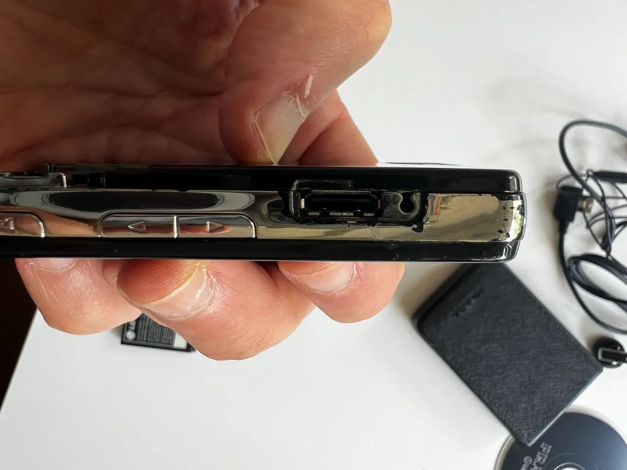 CELULAR LG DESIGN PRADA - Foto 3