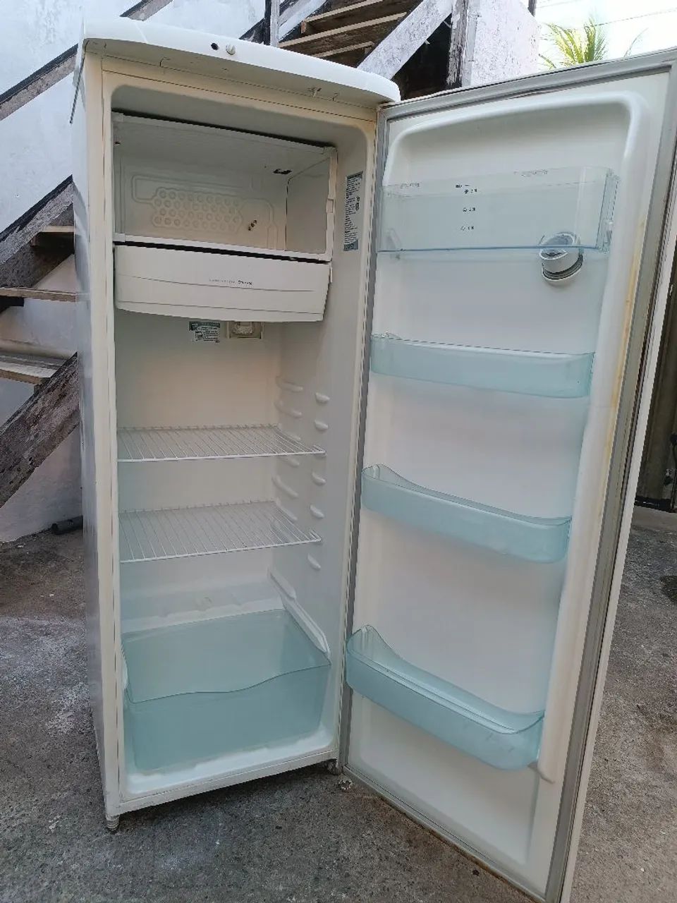 Geladeira Eletrolux  - Foto 2