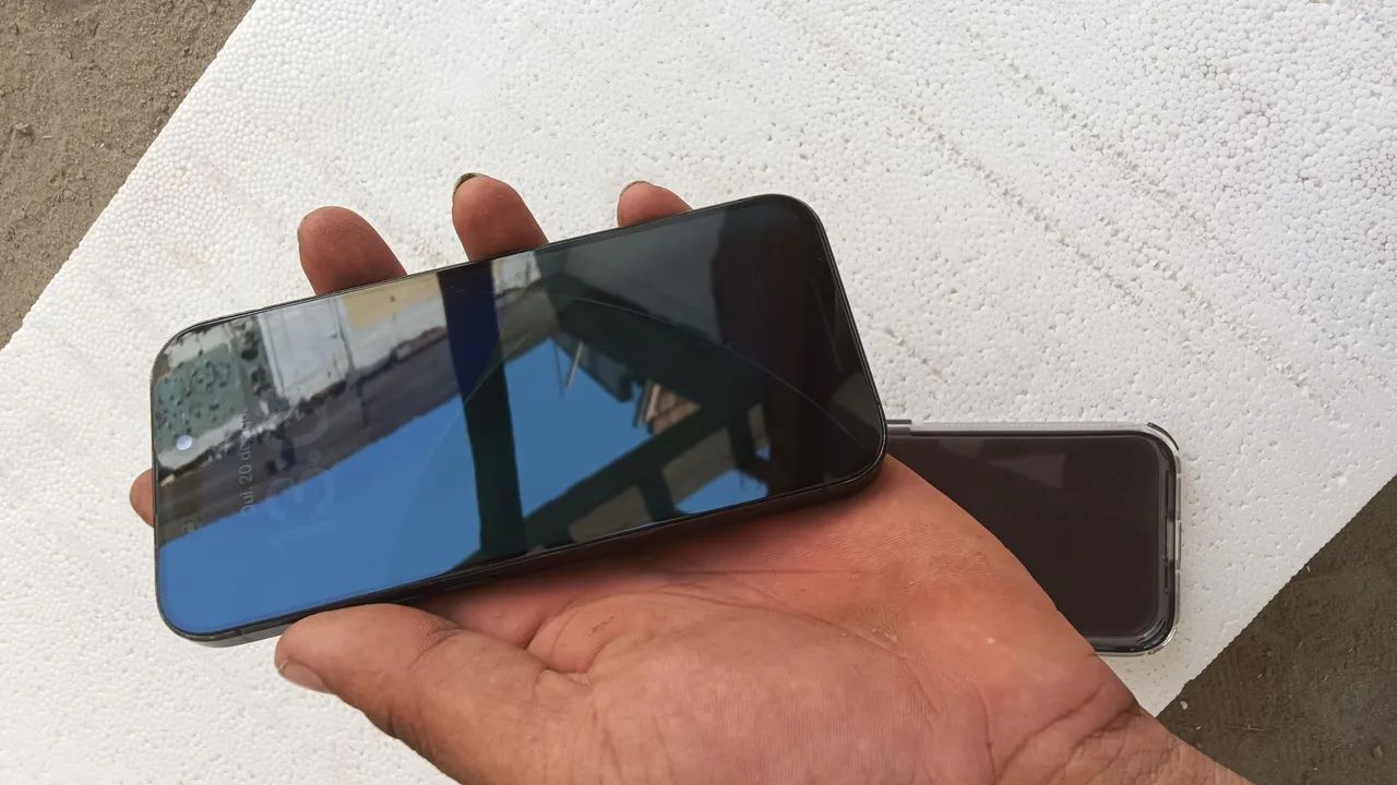 iPhone 15 pro pra vender rápido 