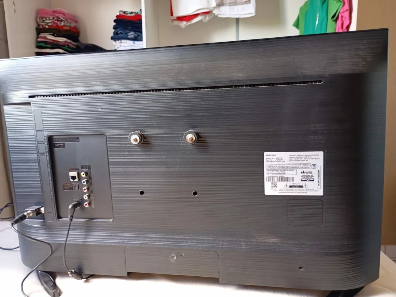 Vendo essa televisão Smart 32 polegadas o controle quebrou mas funciona perfeitamente