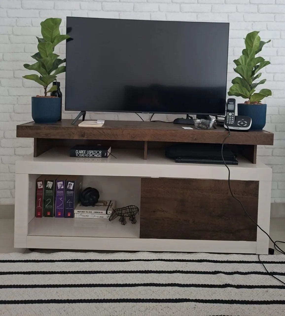 Rack mdf e mdp 136 cm com defeito