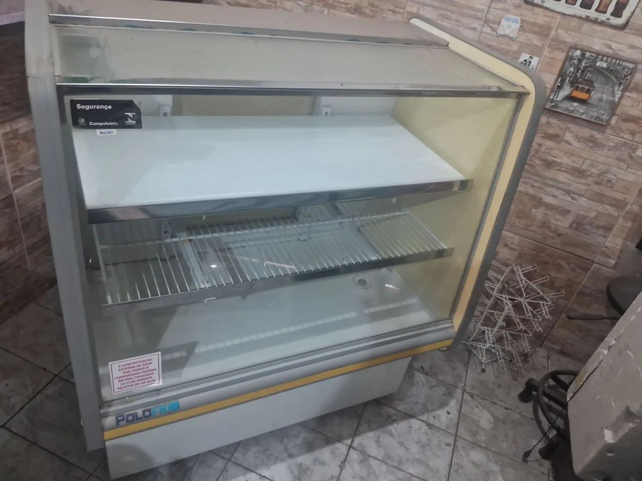 Balcão em ótimo estado 