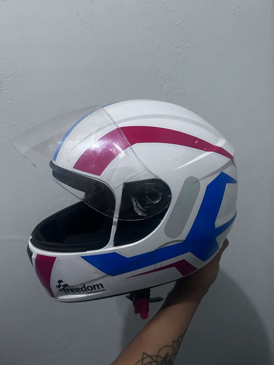 VENDO CAPACETE DA HONDA - Foto 3