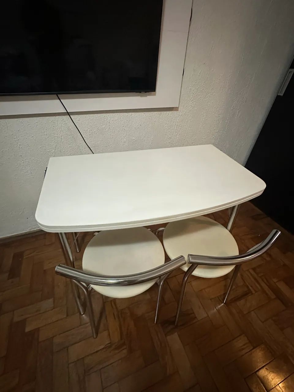 Mesa e Duas Cadeiras Brancas Retangular e Quadrada Aberta  - Foto 4