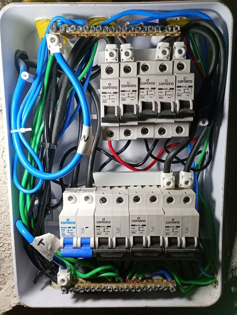 Instalação de ar condicionado e elétrica em geral. - Foto 3
