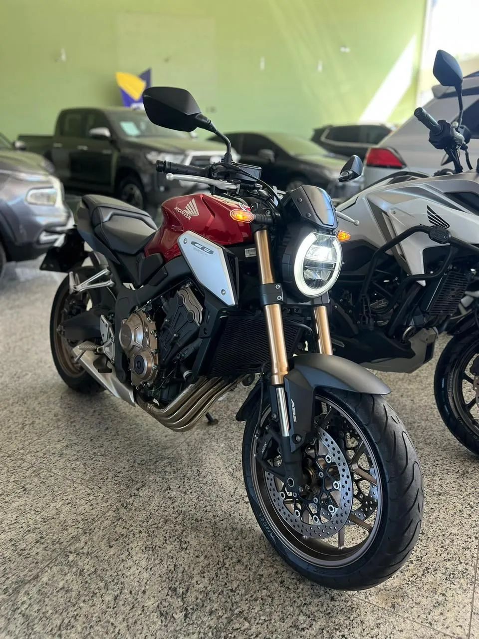 CB 650R - Foto 2