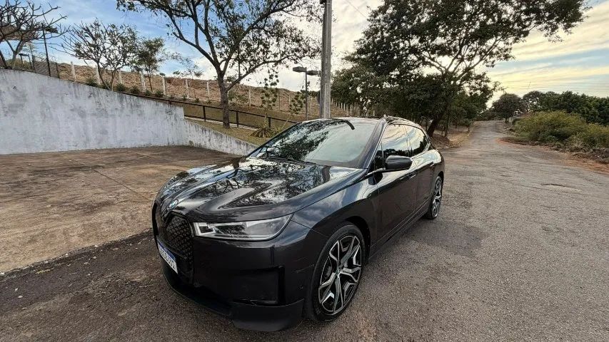 BMW Ix iX XDrive 40 Aut. (Elétrico) 2023