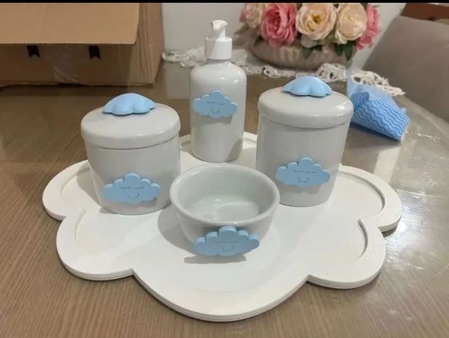 Kit Higiene Bebê Porcelana Nuvem 