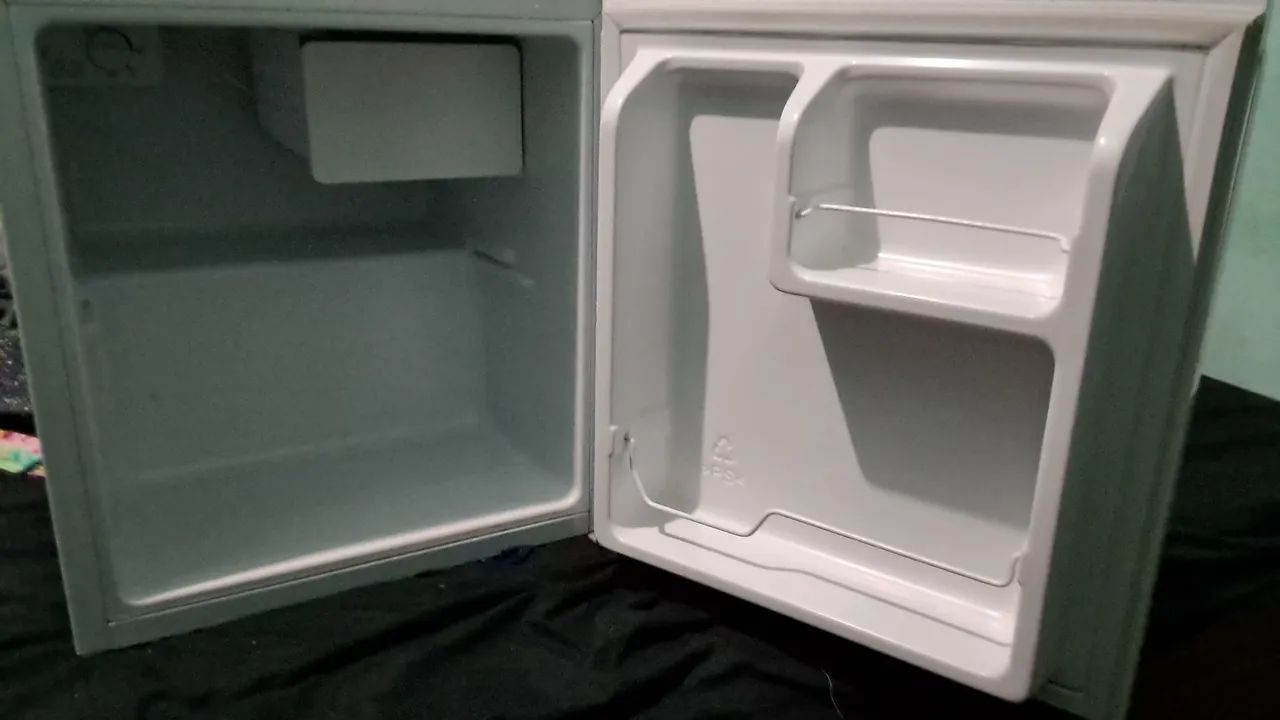 Frigobar Hisense 45 litros $500 - Foto 2