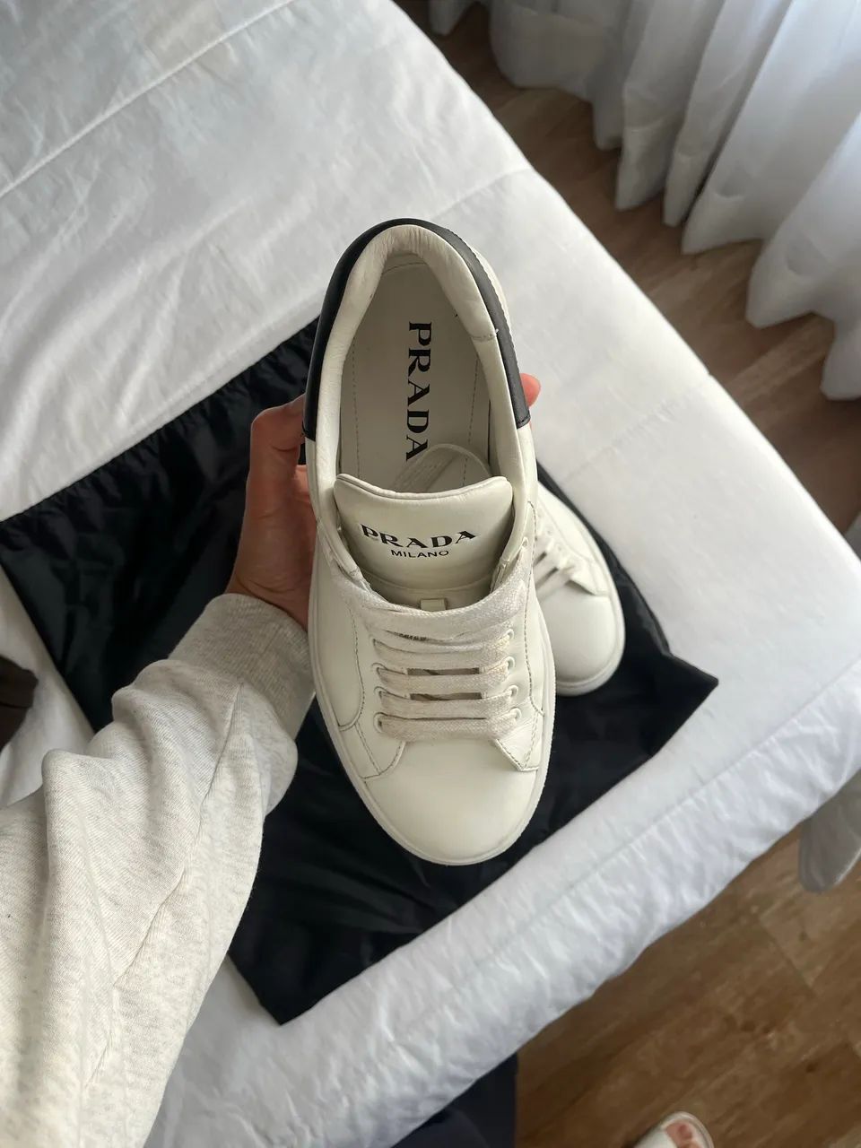 Tenis Prada Vitelo - Foto 2