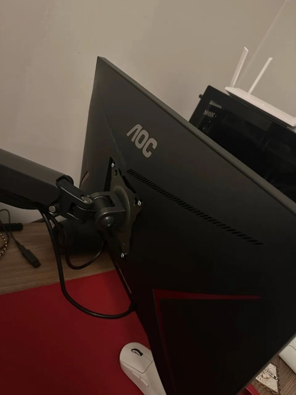 Monitor AOC Hero 24G2Z, FHD, 0.5ms, 240Hz  - Foto 3