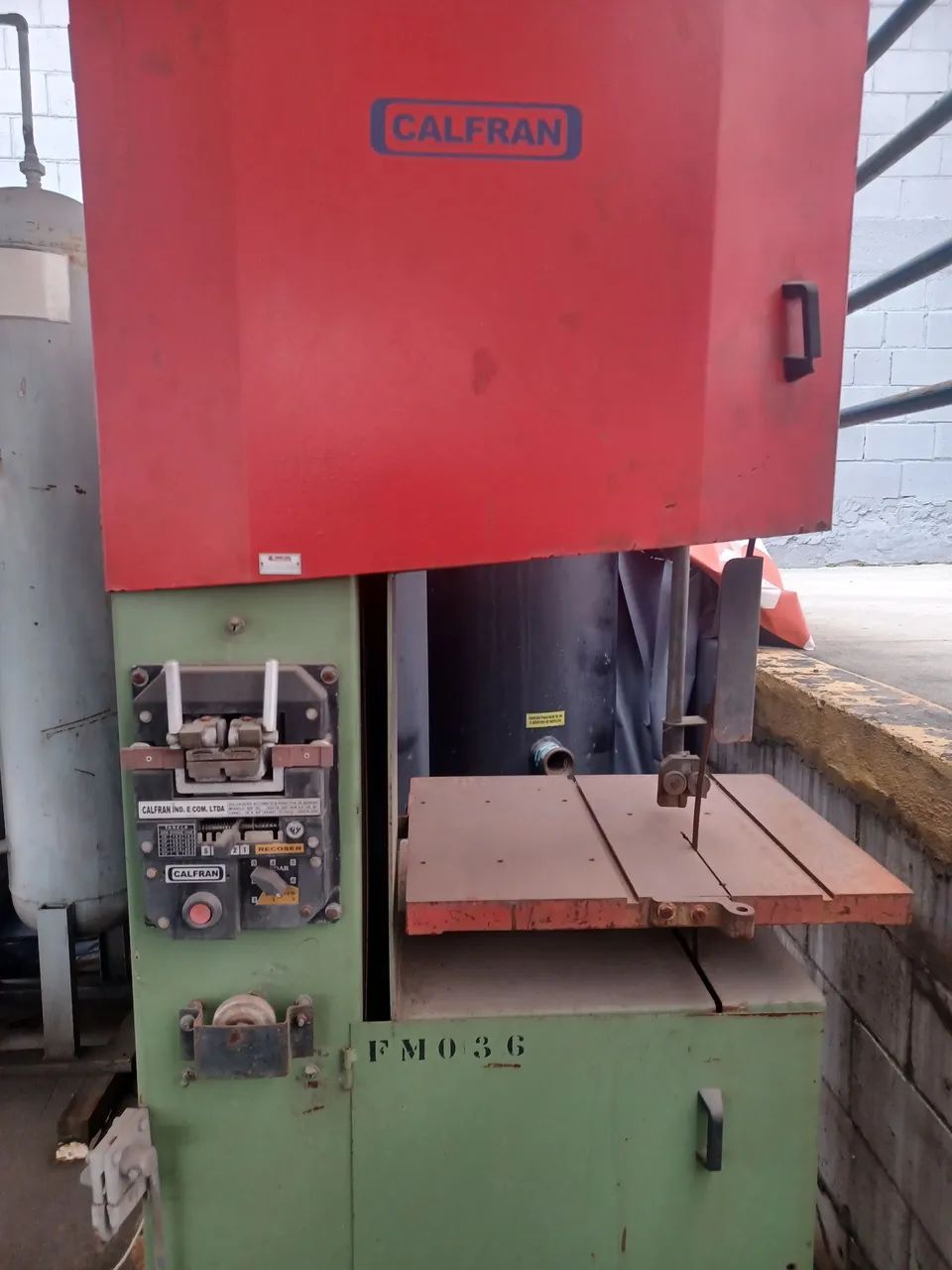 Serra de fita vertical - Foto 2