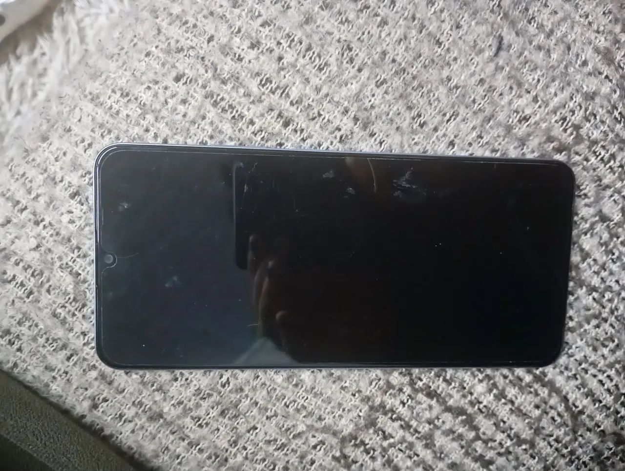 Vendo celular Realme Note 60 - Foto 2