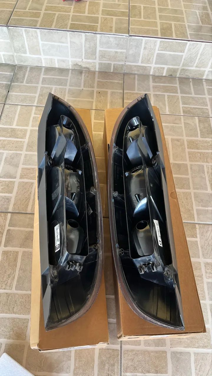 Kit com 2 lanternas traseiras para o corsa hach. - Foto 3
