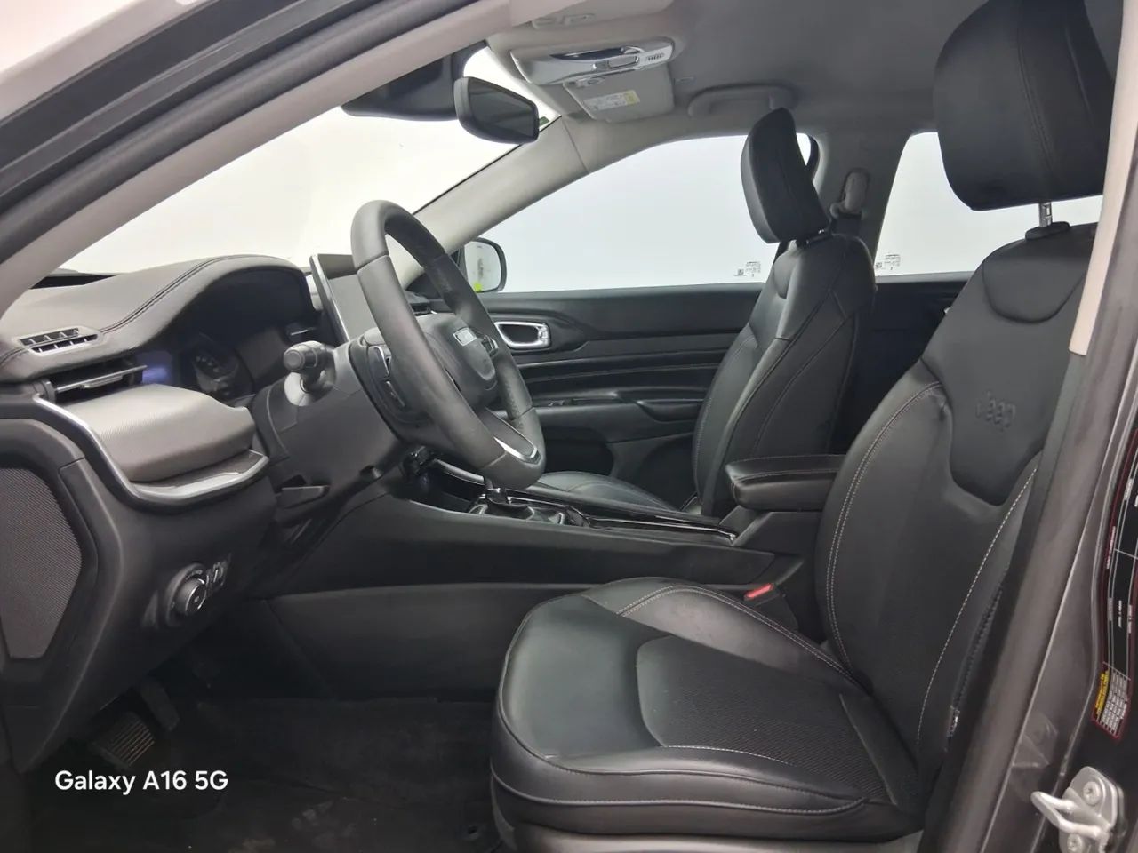 Jeep Compass LONG. T270 1.3 TB 4x2 Flex Aut., foto 16 de 18