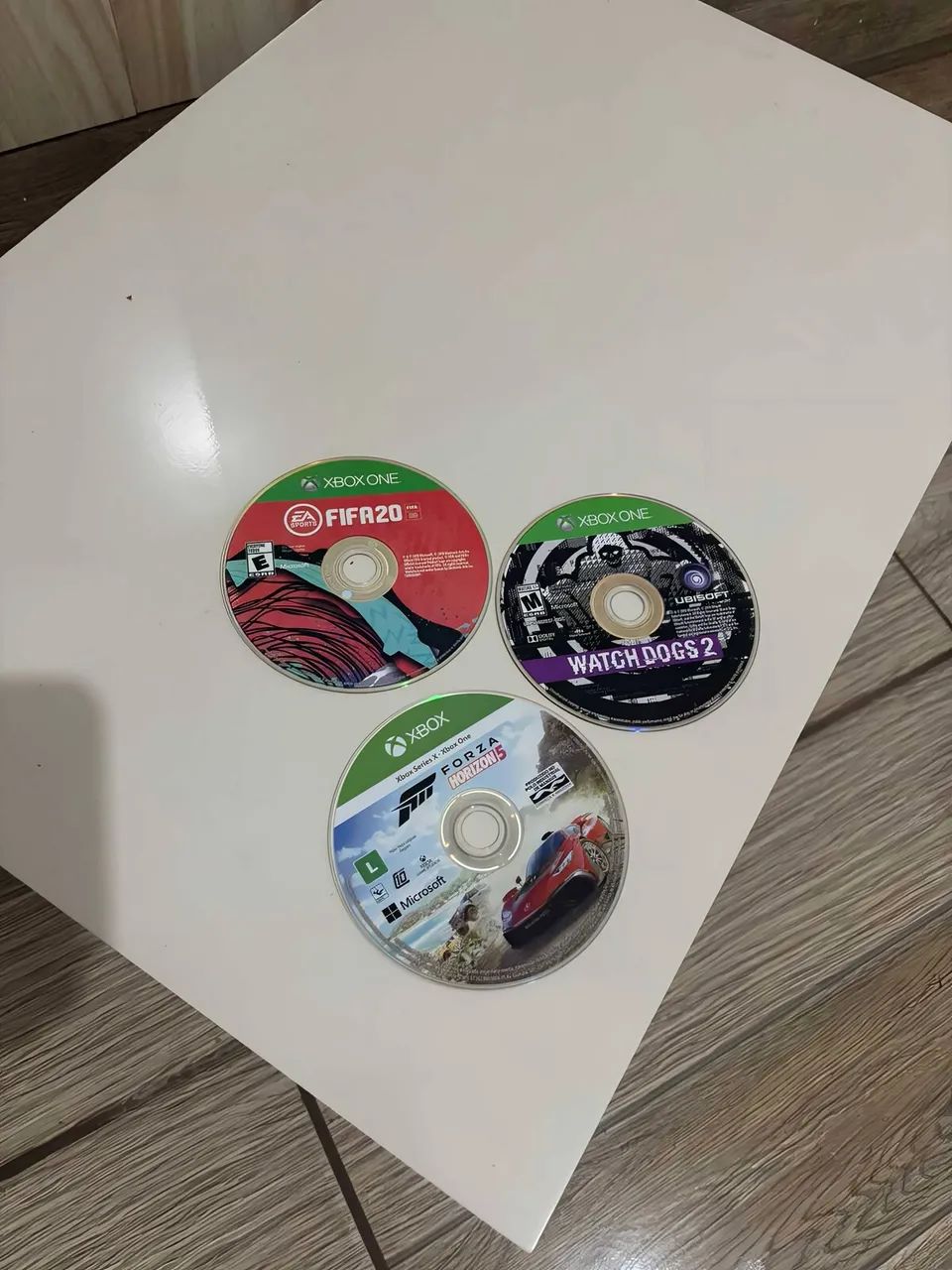 Xbox One s 1t,3 jogos ,  1 manete original  - Foto 4
