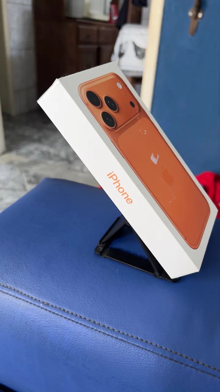 ? iPhone 17 Pro Max - 256GB - Laranja - Foto 2