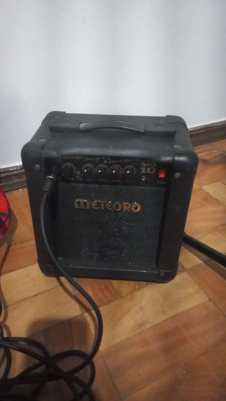 Guitarra Marvel caixa de som 