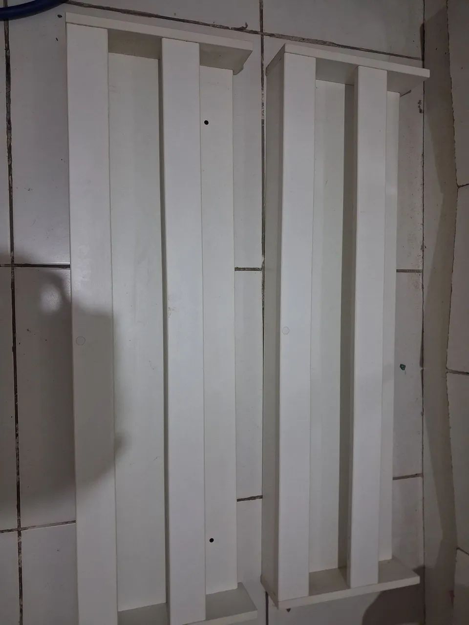 PRATELEIRAS BRANCAS PARA QUARTO - Foto 3