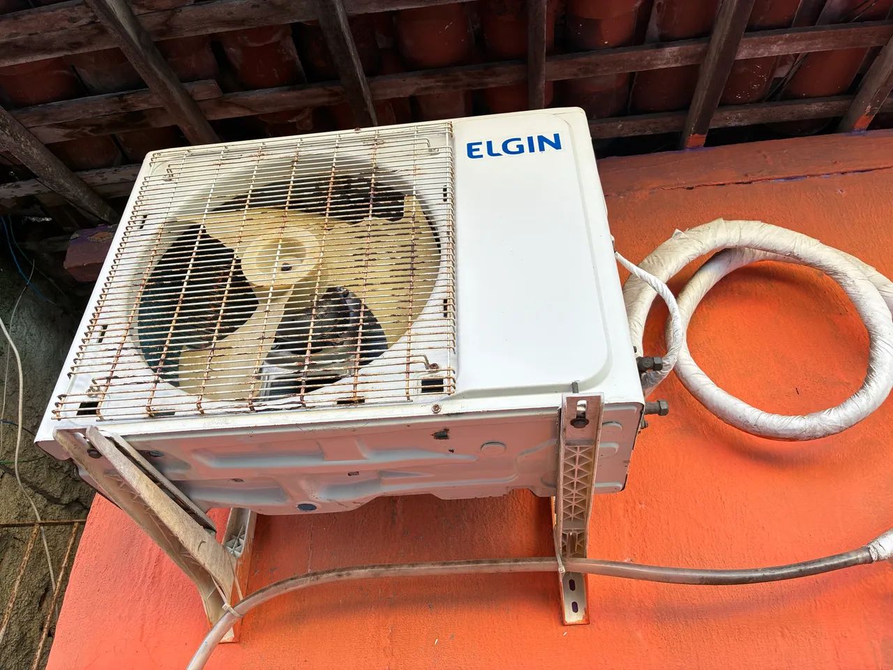 Ar-condicionado Elgin 9.000 BTUs funcionando bem  - Foto 3