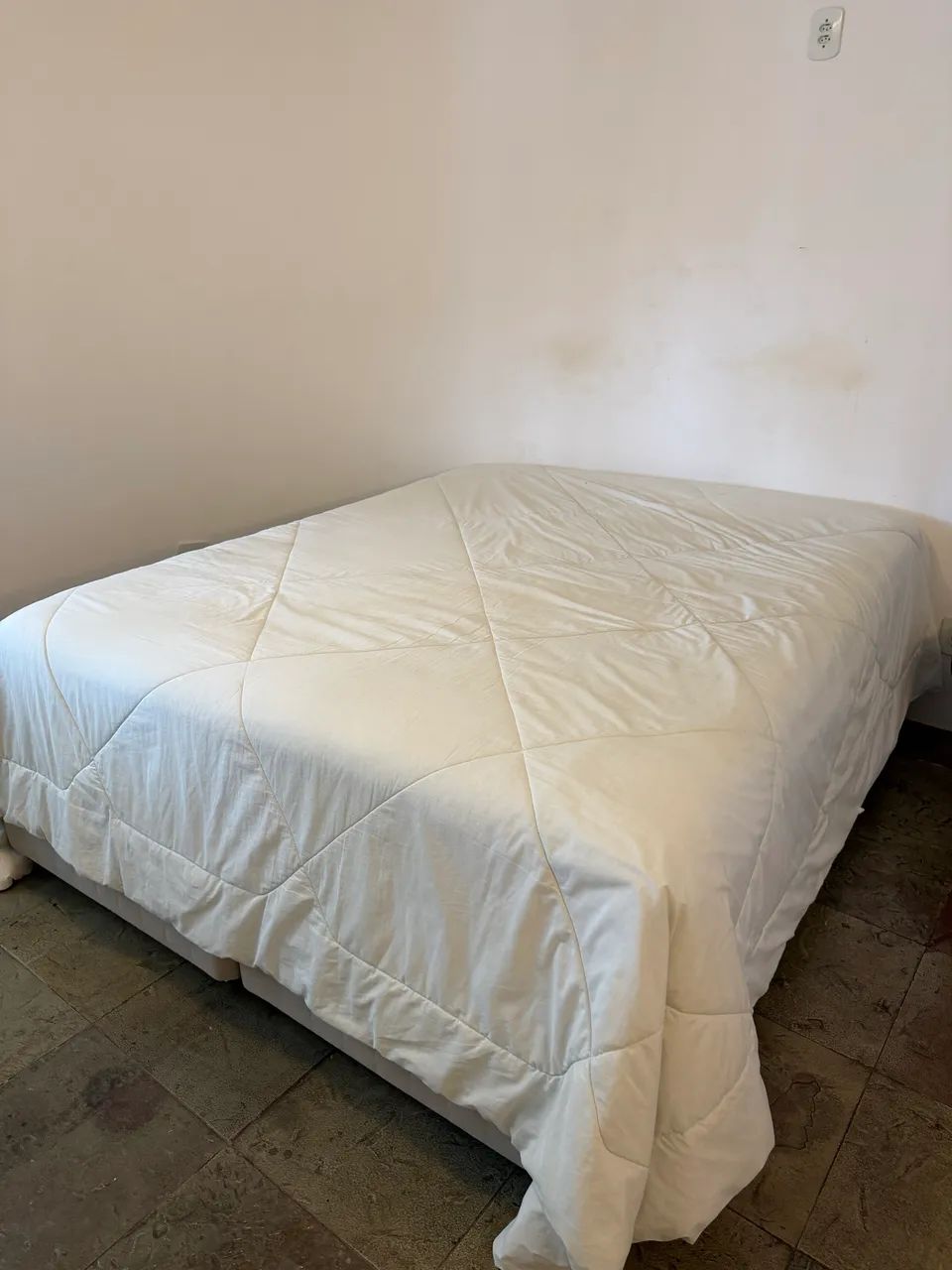 Cama Box com Colchão Casal/Queen