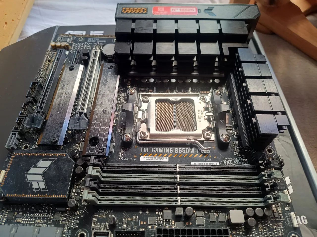 B650M- plus TufGaming - Foto 2