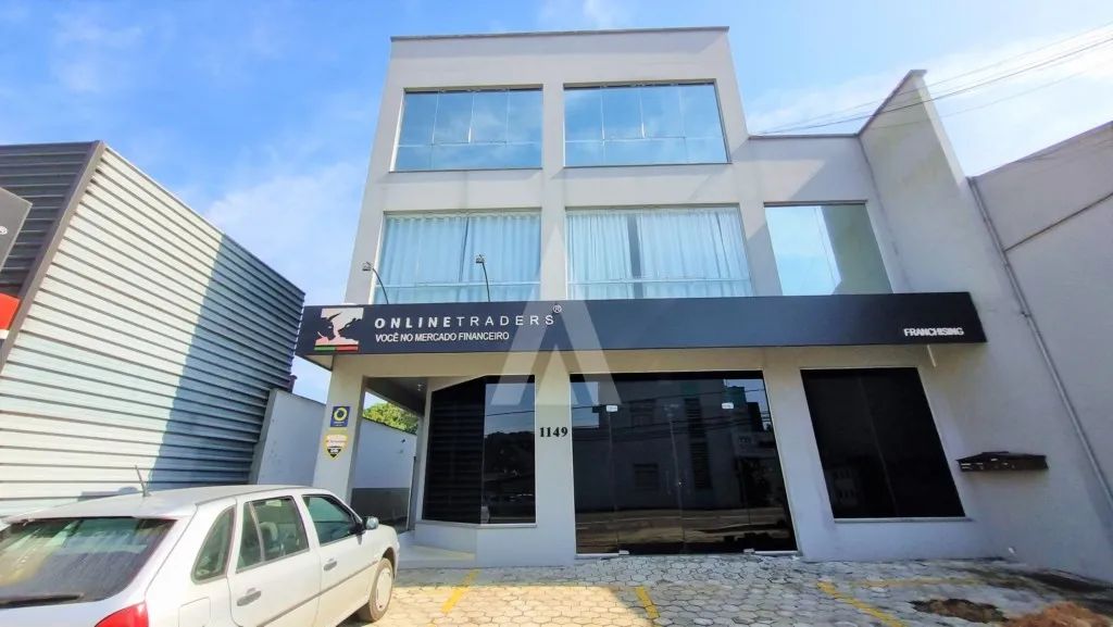 Sala comercial com 160m² no Centro, com estacionamento para aproximadamente 3 veículos - Foto 3