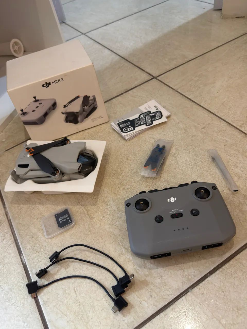 Dji mini 3 novo com cartão de memória 
