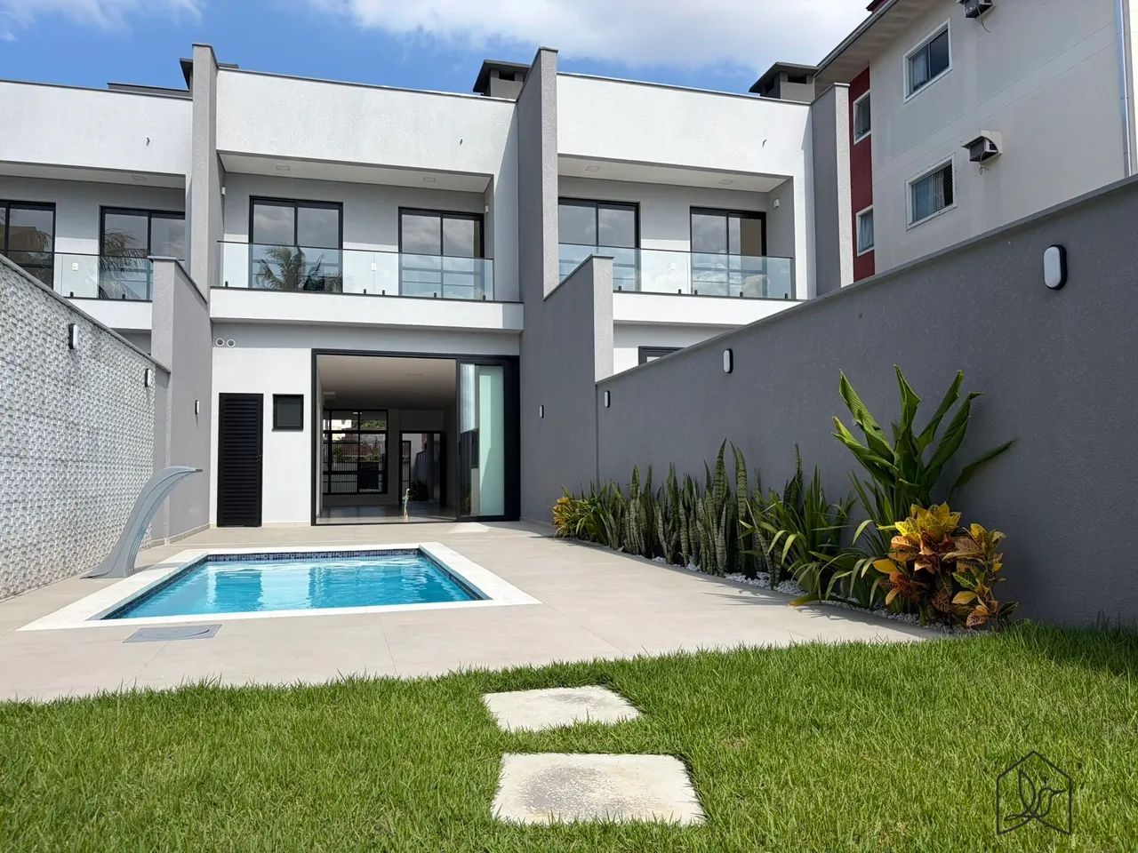 Casa no Santo Antônio com 3 suítes e Piscina - Foto 4