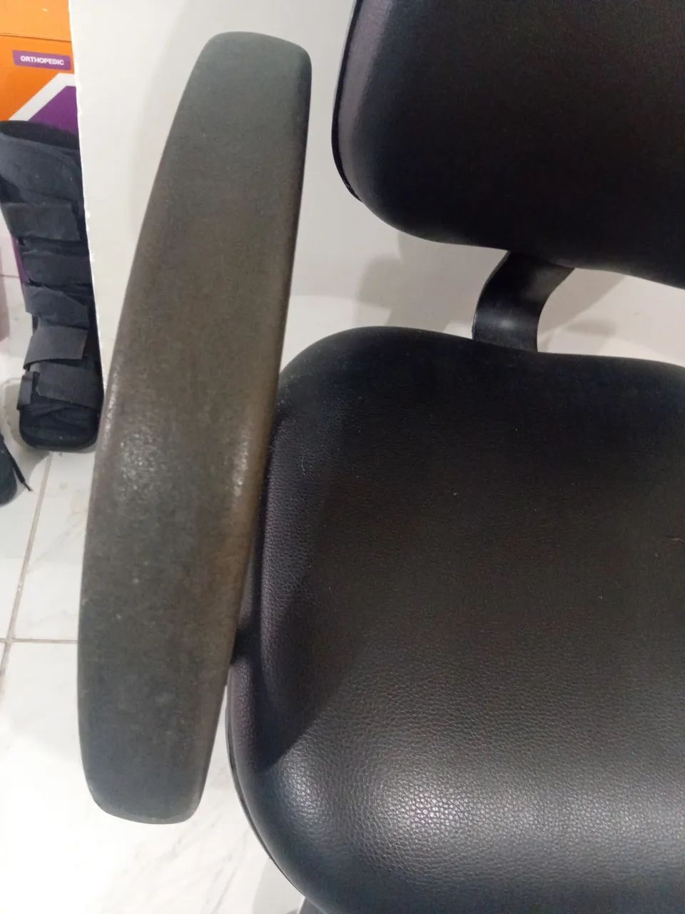Cadeira de Escritório  - Foto 5