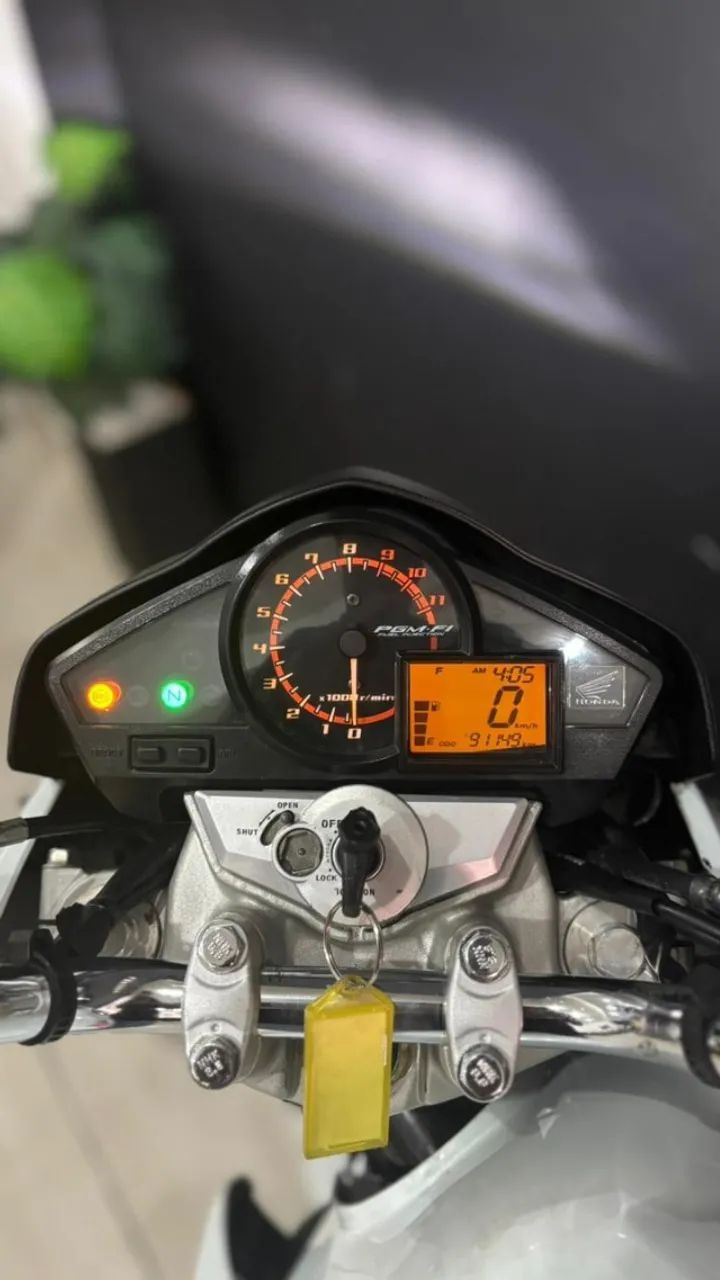 HONDA CB 300R - Foto 4
