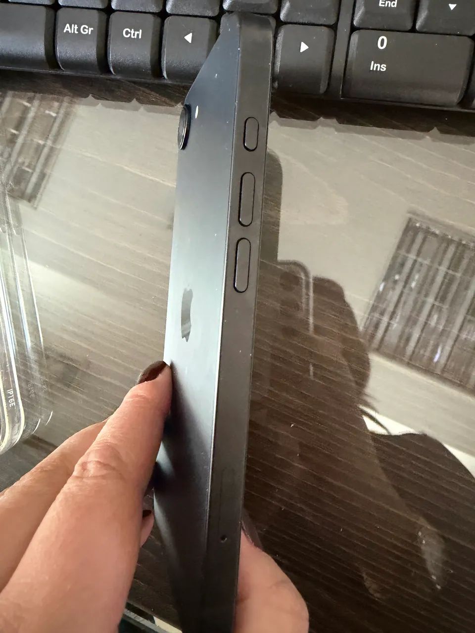 iPhone 16e - Foto 2