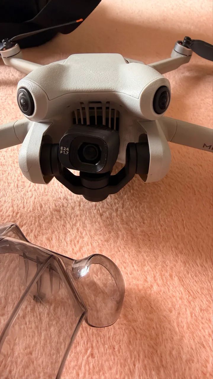 Drone DJI MINI 4 pro fly more combo  - Foto 2