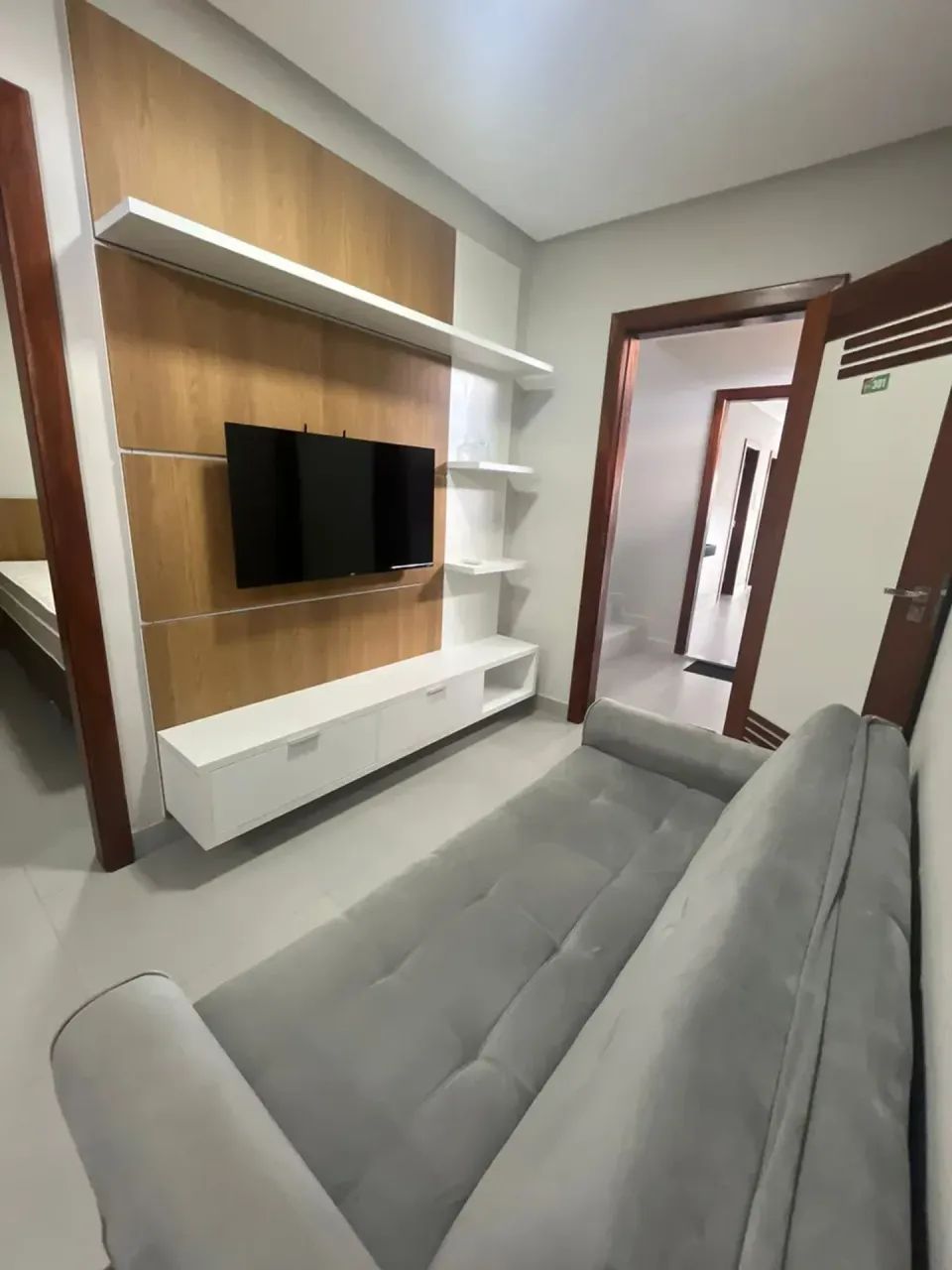 RC-ALUGA-SE FLAT MOBILIADO NA SACRAMENTA