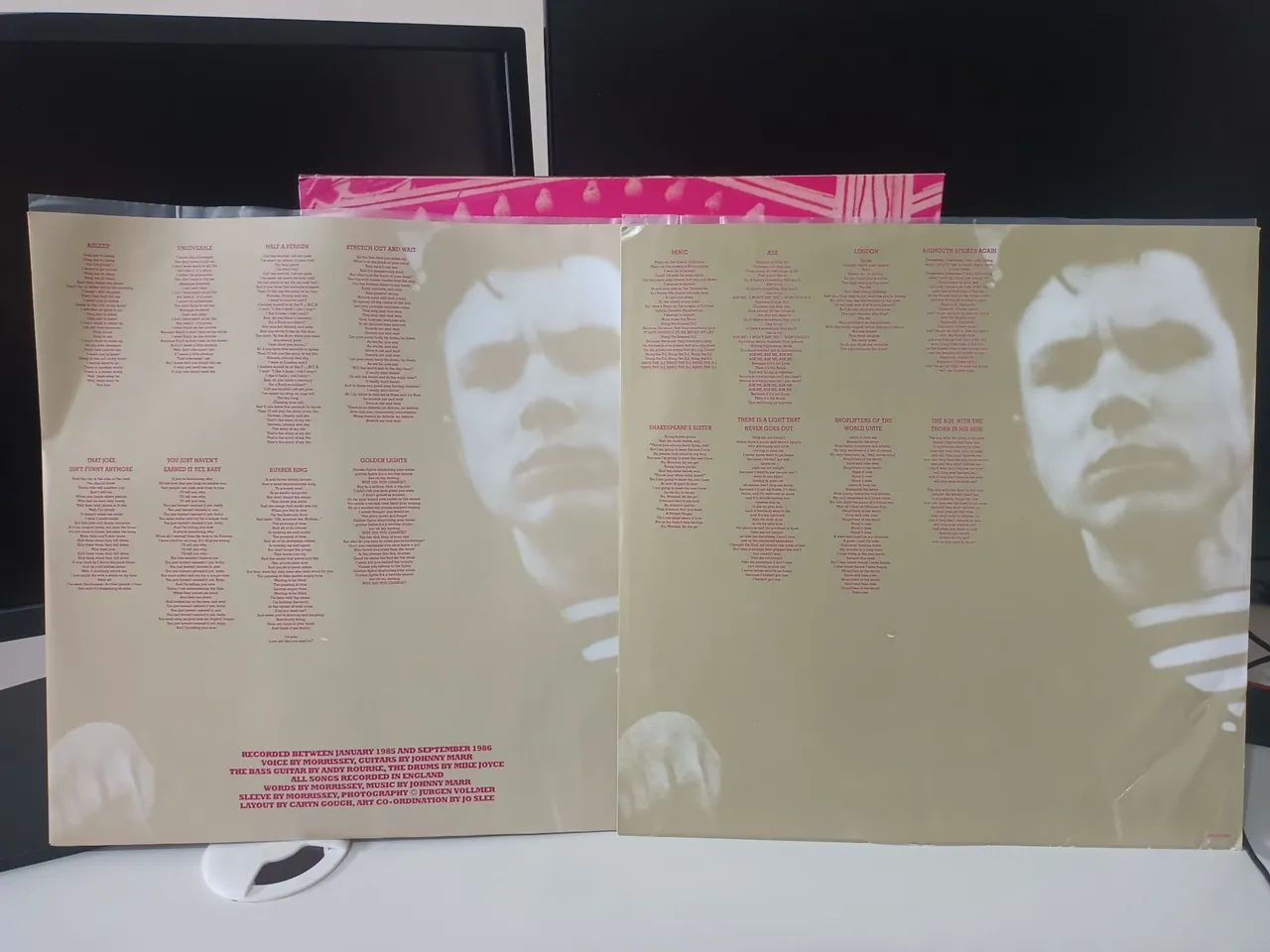 LP Vinil The Smiths - The World Won't Listen  - Foto 3