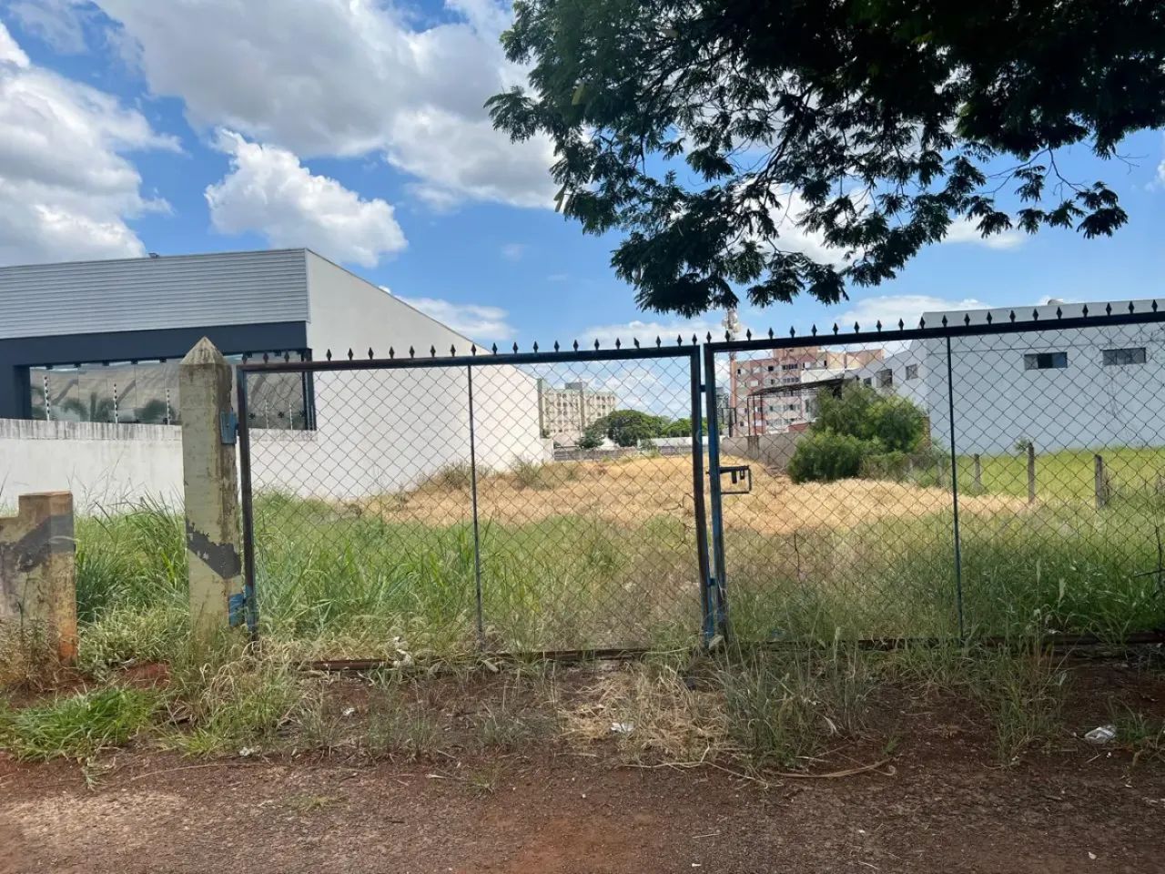 Terreno Comercial em Maringá