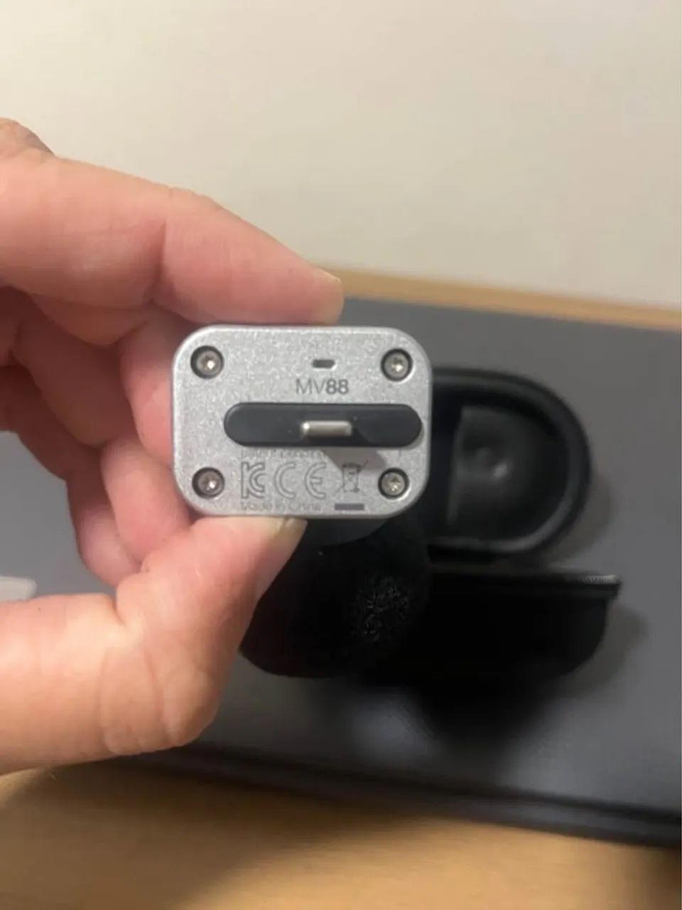 Microfone Shure MV88 Digital Stereo Condenser, conector Lightning