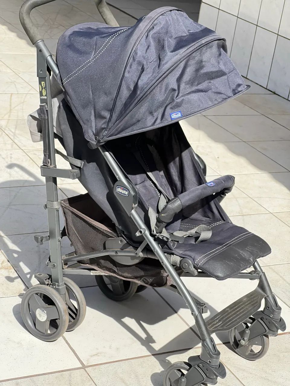 carrinho de bebê compacto chico liteway
