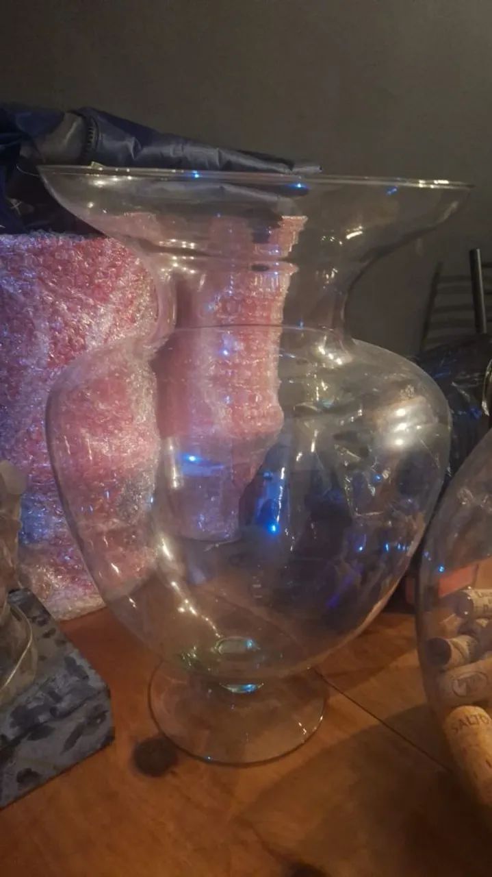 Vaso em ótimo estado. 