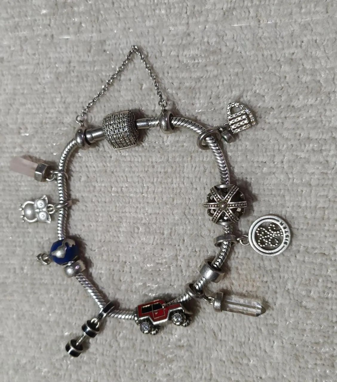 Pulseira Vivara Original com corrente de segurança e Berloques  - Foto 4