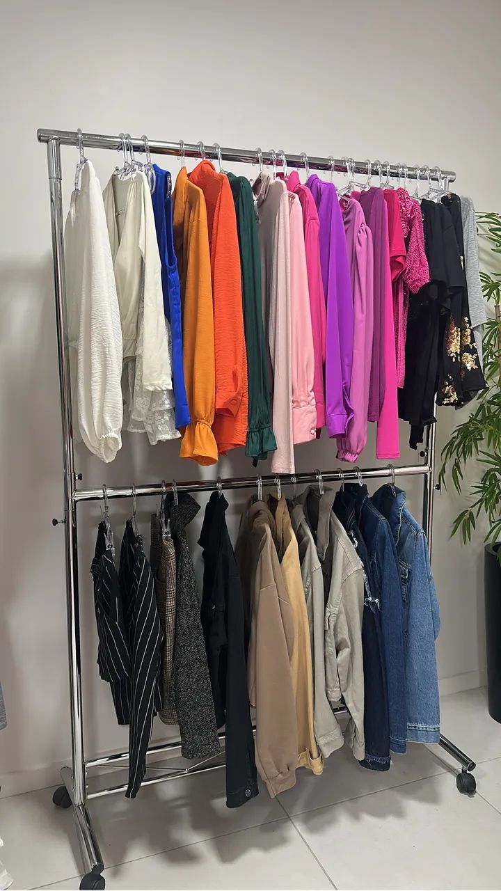 ARARA DE ROUPAS PROFISSIONAL DE AÇO CROMADO - SUPER REFORÇADA! EXCELENTE ESTADO! - Foto 4