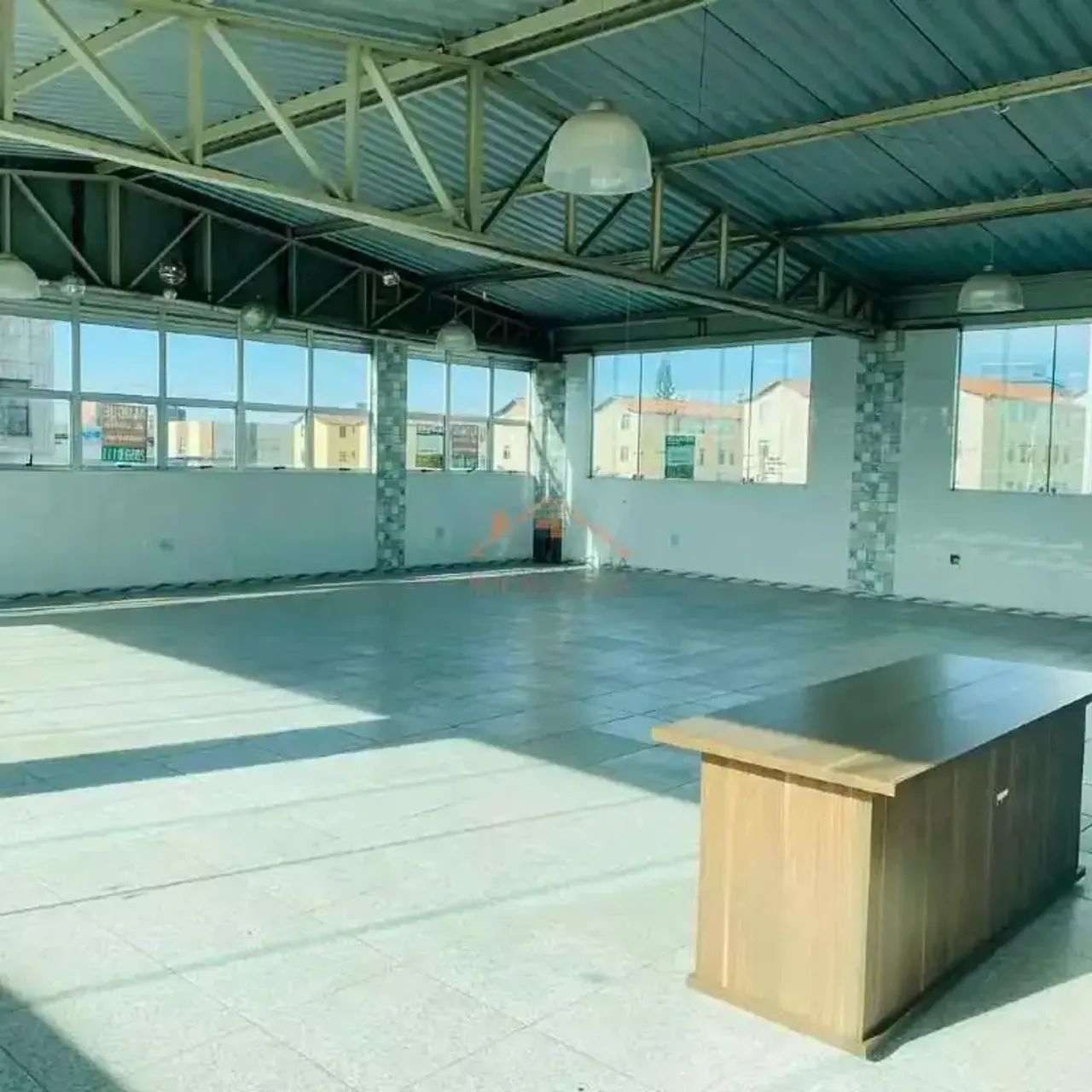 Andar corrido com aproximadamente 200m² em ótima localização próximo ao ponto comercial do - Foto 2