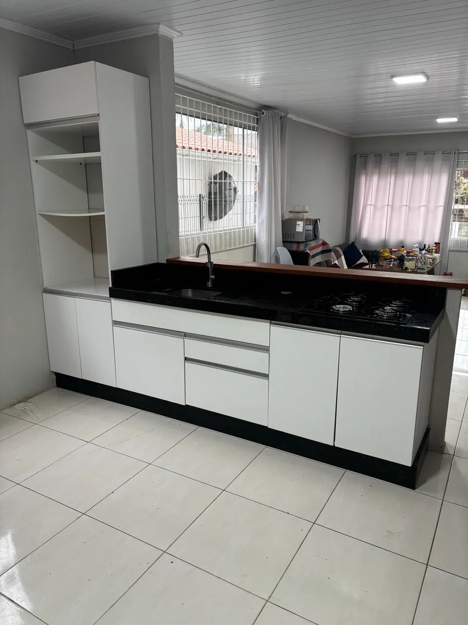 Balcão de Cozinha em granito, armário e cooktop - Foto 2