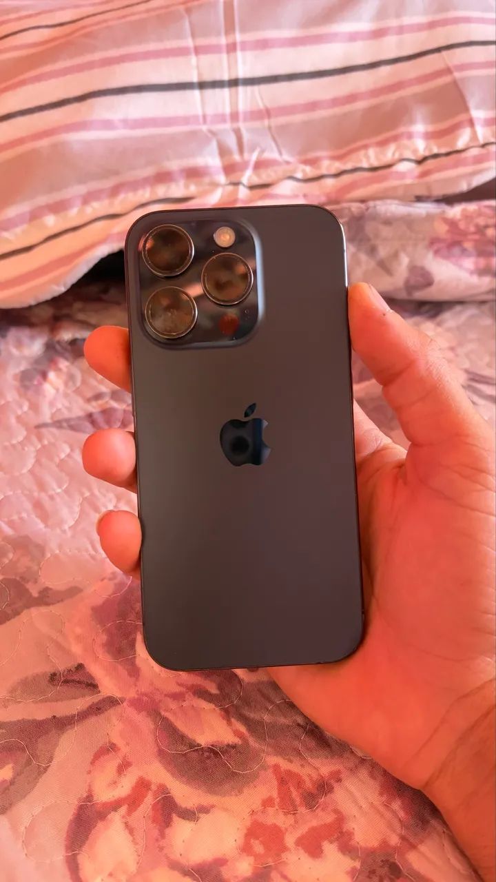 IPHONE 15 Pro - Foto 3
