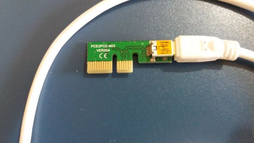 Cabo USB e Plaquinha PCE2PCE para mineração