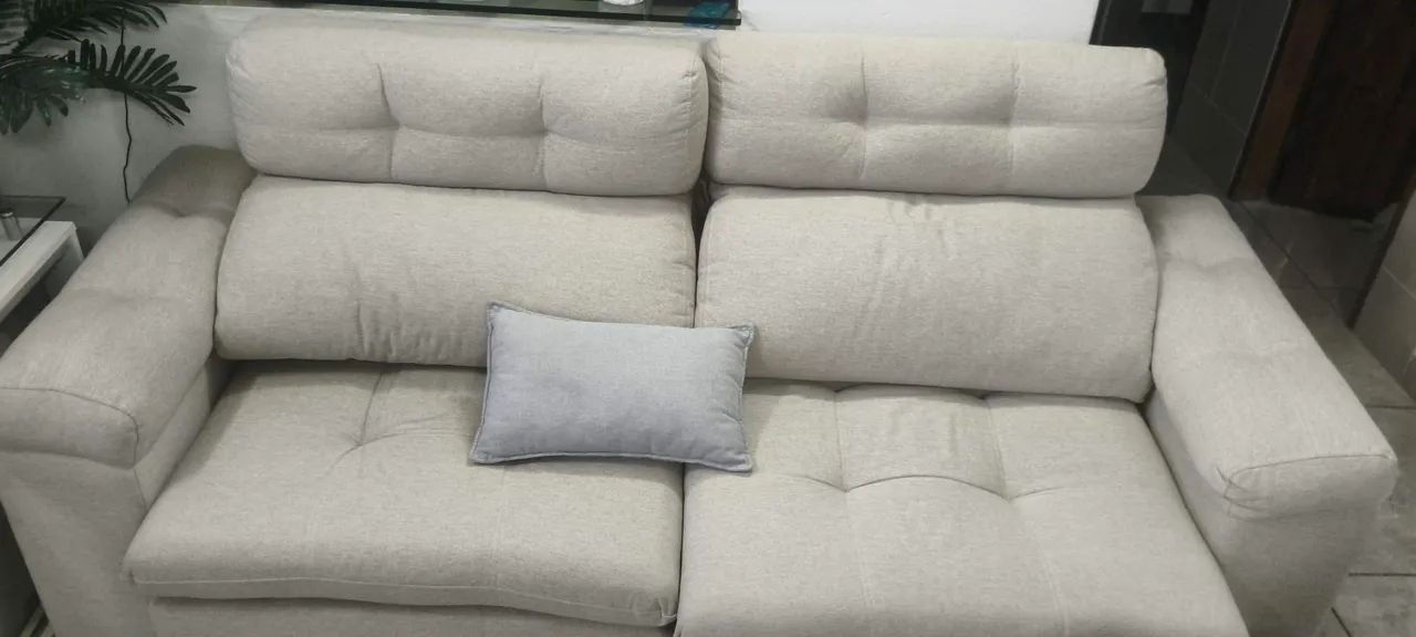 sofá muito novo reclinável 