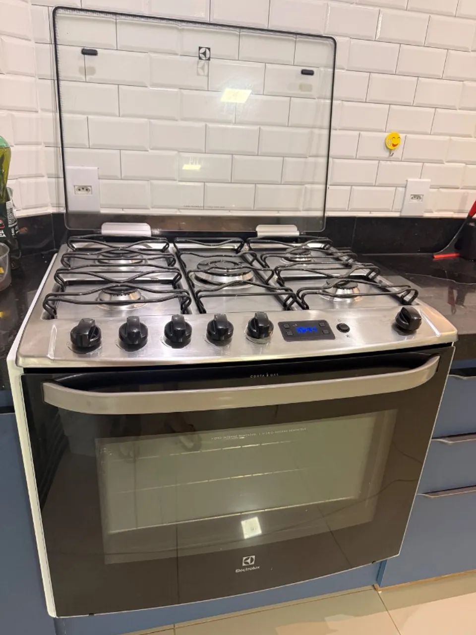 Fogão Electrolux 5 Bocas Inox com Tripla Chama e Timer Digital - Excelente Estado!