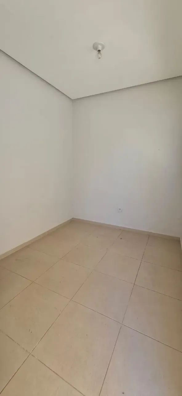 Imóvel para aluguel tem 200 metros quadrados com 3 quartos - Foto 2